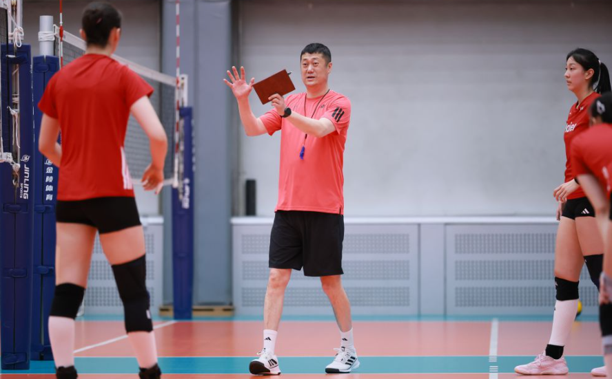 揭开米兰体育赛事的筹备与组织